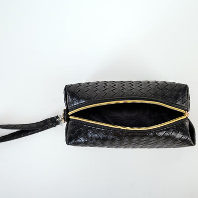 Newest OEM mini small weave leather box black cosmetic bag